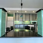 La Pineda I 1 3-6 * 埃斯塔蒂特