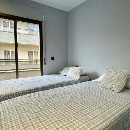 La Pineda I 1 3-6 Apartment *