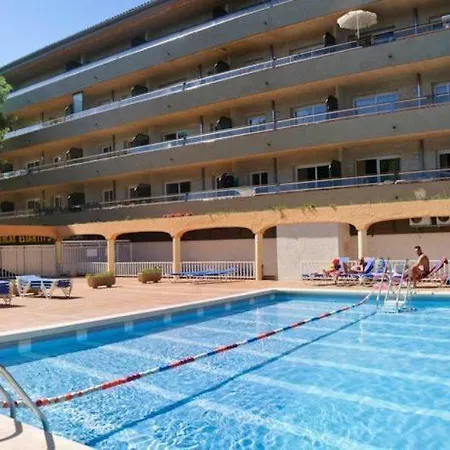 La Pineda I 1 3-6 Apartment