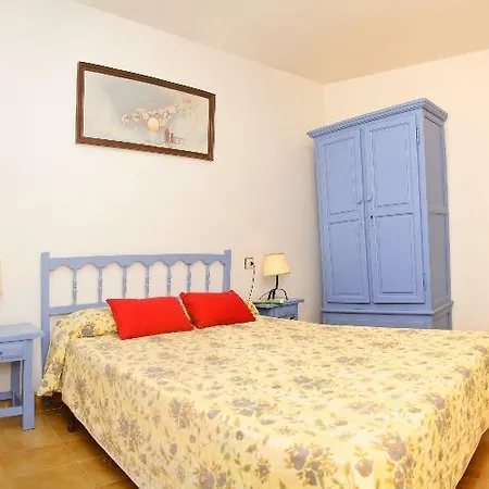 Apartment La Pineda I 1 3-6 *