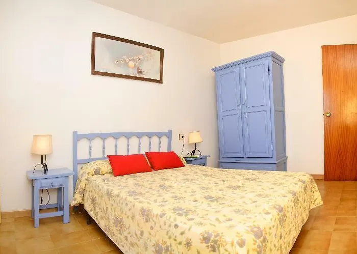 Апартаменты La Pineda I 1 3-6 *